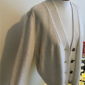 ANTONIO MELANI light gray cardigan ✨💗